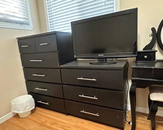 Dresser set $40