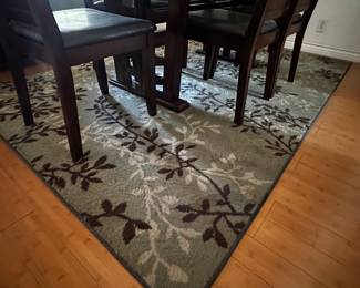 Large area rug $38