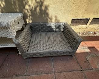 Outdoor dog bed frame $10