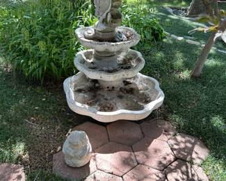 Large outdoor fountain