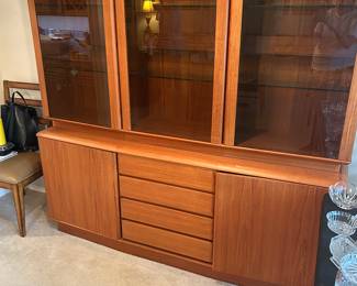 Mid Century Danish Modern lighted buffet in perfect condition