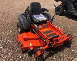 HUSQVARNA ZERO TURN MOWER