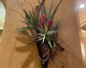 SILK FLORAL ARRANGEMENTS