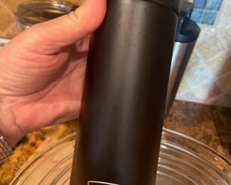 THERMOS 