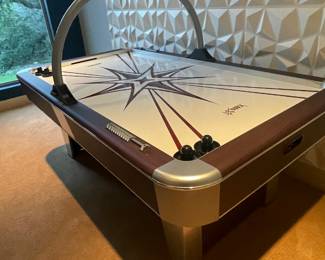 ait hockey table mint condition BUY THIS NOW IF YOU WANT - CALL ME AEROMAXX