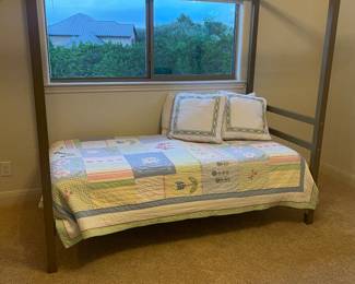 COOLEST DAYBED -TWIN EVER  