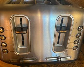 CUISINART  TOASTER !!