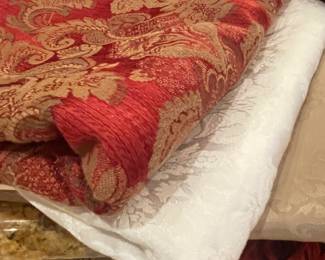 TABLECLOTHS