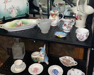 More decor items.  Check out that vintage bunny!
