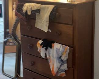 Small chest of drawers