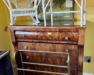 Burled wood chest of drawers. American Empire. Brass quilt rack, white wicker