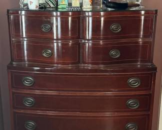 Antique Bedroom Suite (chest)