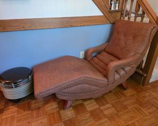Vintage furniture Contour Chair Lounge co. W/ viverator vibrating massage chair