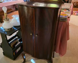 ANTIQUE SHEET MUSIC CABINET.