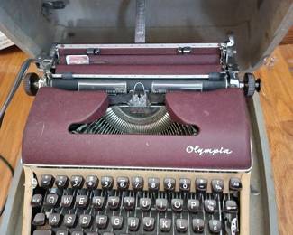 antique typewriter