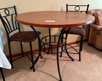 Bar height table with 2 stools