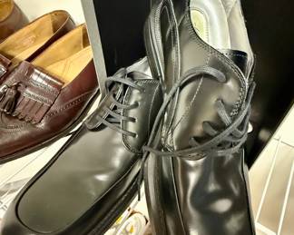 All men's shoes are 10 or 10.5. Many are brand new!