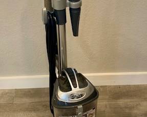 Shark Navigator® Lift-Away® Deluxe Upright Vacuum