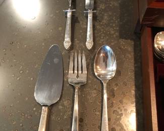 89pc Sterling Set by Oneida in the King Cedric Pattern 