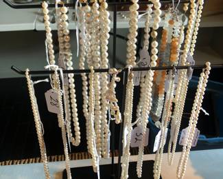 Freshwater Pearl Necklaces and Bracelets - 14K and 18K gold facets 