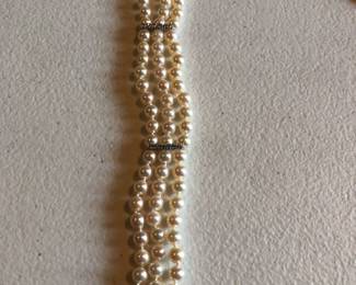 14K White Gold and Diamond Bracelet with Akoya Pearls