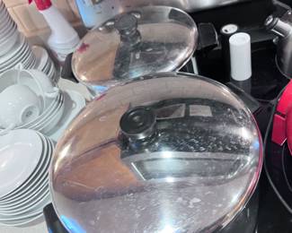 Set of salad master stainless steel cookware