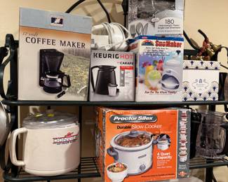 Kitchen Appliances and New-in-Box Small Electronics, Coffee Makers, Slow Cooker, Snow Cone Machine