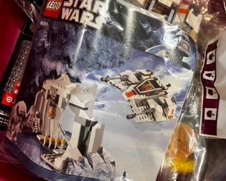 LEGO Star Wars 8089 Hoth Wampa Cave – Complete with Instructions – Rare Retired Set (2010)