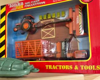 Tonka Farm Die Cast Metal Tractor Set, Vintage NIB

