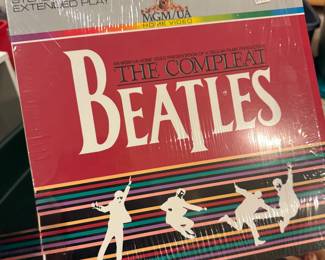 Vintage LaserDisc: The Compleat Beatles (Extended Play Stereo, MGM/UA)

