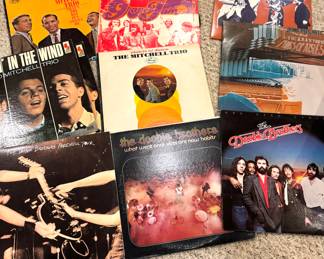 Folk & Soft Rock Vinyl Ensemble: The Mitchell Trio, Joni Mitchell, The Doobie Brothers & More

