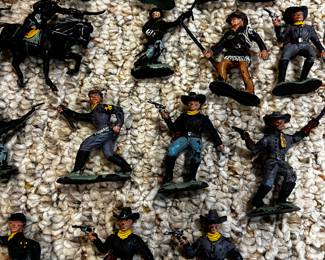 Vintage Britains & Crescent Painted Lead Toy Soldiers – Western & Civil War Lot – Rare UK Figures