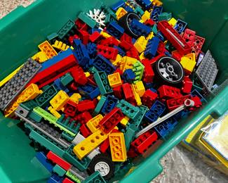 Vintage LEGO Bricks Bulk Lot – Classic Mixed Pieces with Wheels & Parts – Over 2 Lbs