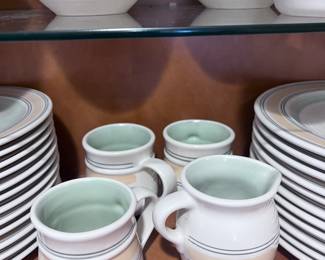 Set of pfaltzgraff vintage ceramic dinnerware  