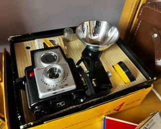 Vintage Kodak Brownie Starflex outfit Camera