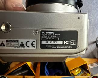 Toshiba PDR-M3 camera 