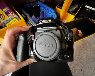Canon EOS 10s camera with case and flash