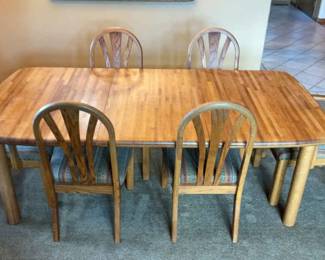 04 Oak Kitchen Table with 6 Chairs