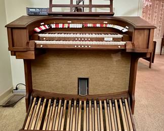 Allen R-211 Renaissance Series theater organ in walnut with midi recorder (on left top of organ). In working order. Shown without included matching bench.