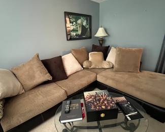 Very nice sofa and table