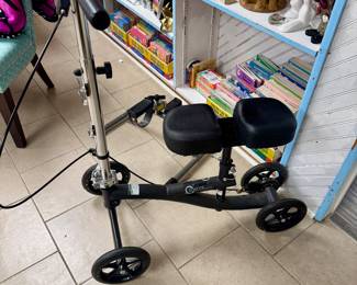 Roscoe Medical Knee Scooter