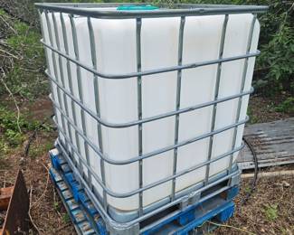 Tote Container