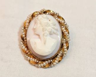 10k Gold Cameo Brooch Pendant https://www.auctionninja.com/stress-free-estate-services-llc/sales/details/collectors-cache-auction-coins-vintage-toys-jewelry-collectibles-ephemera-silver-and-more-no-reserves-shipping-available-or-alton-nh-pickup-36.html?an=pptvtd