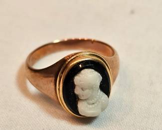 Antique 14k Gold Cameo Ring https://www.auctionninja.com/stress-free-estate-services-llc/sales/details/collectors-cache-auction-coins-vintage-toys-jewelry-collectibles-ephemera-silver-and-more-no-reserves-shipping-available-or-alton-nh-pickup-36.html?an=pptvtd