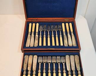 Antique Fork And Knife Set Bone Handles https://www.auctionninja.com/stress-free-estate-services-llc/sales/details/collectors-cache-auction-coins-vintage-toys-jewelry-collectibles-ephemera-silver-and-more-no-reserves-shipping-available-or-alton-nh-pickup-36.html?an=pptvtd 