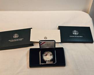 1995 Civil War Battlefield Commemorative Coin Iwith Case And COA https://www.auctionninja.com/stress-free-estate-services-llc/sales/details/collectors-cache-auction-coins-vintage-toys-jewelry-collectibles-ephemera-silver-and-more-no-reserves-shipping-available-or-alton-nh-pickup-36.html?an=pptvtd
