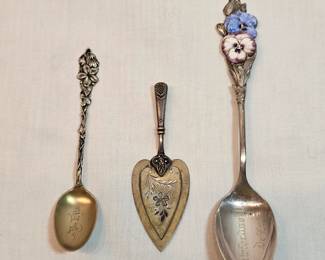 Small Sterling Ware Lot https://www.auctionninja.com/stress-free-estate-services-llc/sales/details/collectors-cache-auction-coins-vintage-toys-jewelry-collectibles-ephemera-silver-and-more-no-reserves-shipping-available-or-alton-nh-pickup-36.html?an=pptvtd
