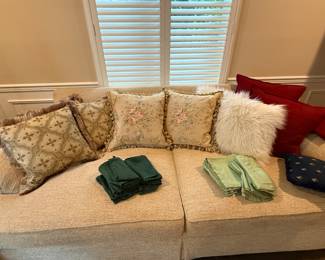 Decorative pillows 