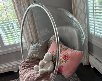 Eero Aarnio bubble chair ( not a replica)