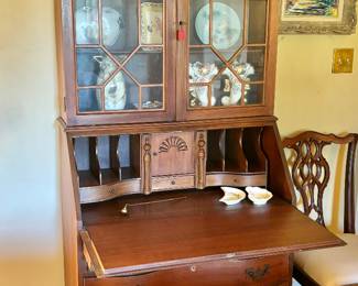 Detail of Secretary Open